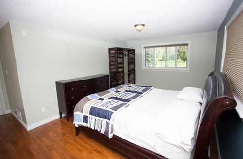 Clearview Ski Chalet | Clearview Manor! Wasaga Beach, Blue Mountain