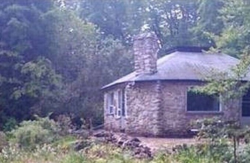 Lion's Head Cottage | Cobblestone: Natures Little HavennBruce Peninsula Permit Number STA-2024-249