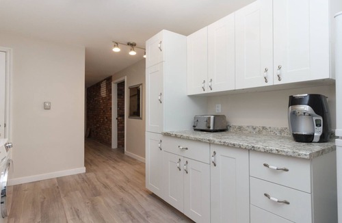 North Saanich House | Coles Bay Vacation Retreat /Beaches, Golf, Trails