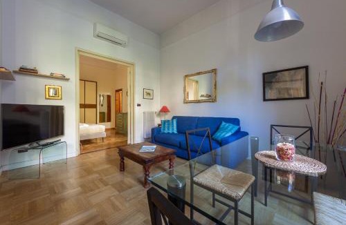 Sant' Ambrogio Apartment | Colonna Apartment