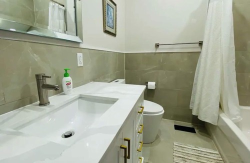 Niagara-on-the-Lake House | Come enjoy your stay at Niagara-on-the-Lake Inn!