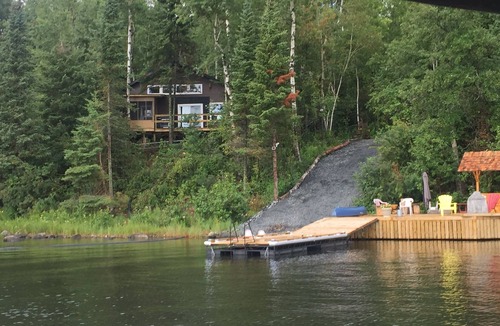 Kenora Cabin | Come enjoy our warm weather and fall colors! Thanksgiving weekend available