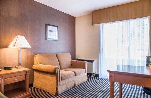 Brockville Hotel | Comfort Inn Brockville