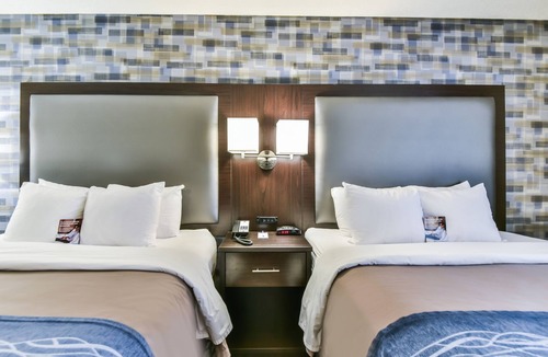Pointe Claire Hotel | Comfort Inn Montréal Aéroport