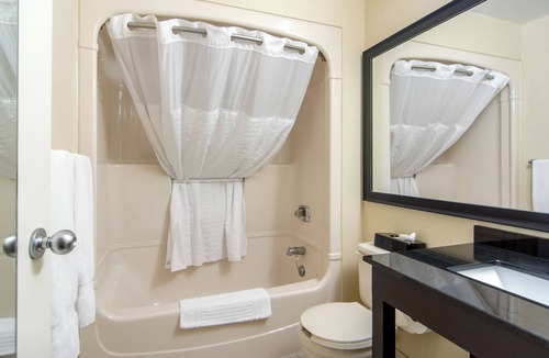 Orillia Hotel | Comfort Inn Orillia