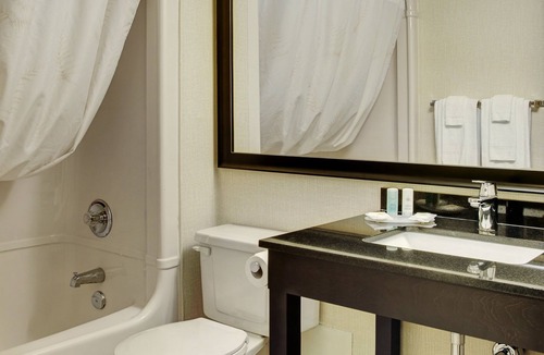 North Industrial Hotel | Comfort Inn Saskatoon