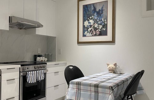 West Point Grey House | comfortable 1 bedroom unit — 15 min from the beach and UBC!
