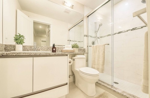 Kerrisdale Apartment | Comfortable 2BR Basement Suite | Great Location