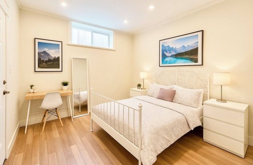 Kerrisdale Apartment | Comfortable 2BR Basement Suite | Great Location