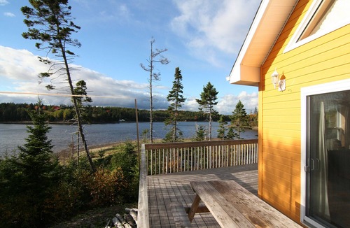 Walkerville House | Comfortable beach villa by the sea, 6.5 hours Direct flight from Frankfurt