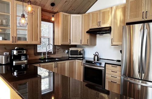 Entrelacs Ski Chalet | Comfortable cottage in the heart of nature, fireplace inside and out! Possibility of teleworking.