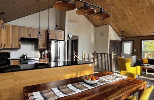 Entrelacs Ski Chalet | Comfortable cottage in the heart of nature, fireplace inside and out! Possibility of teleworking.