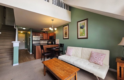 Quail Ridge Apartment | Comfortable Loft With Golf Course View -310