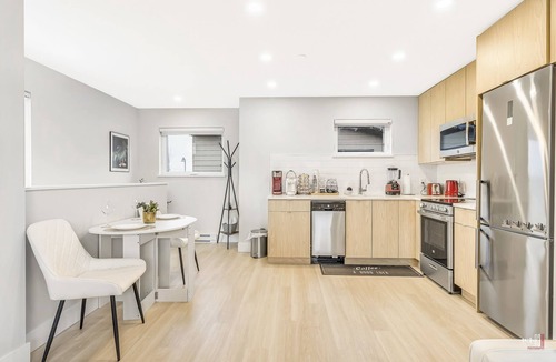 Tsawwassen Apartment | Comfortable Studio Laneway Home