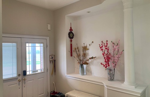 Aurora House | Comfy Home in the heart of Aurora , ON