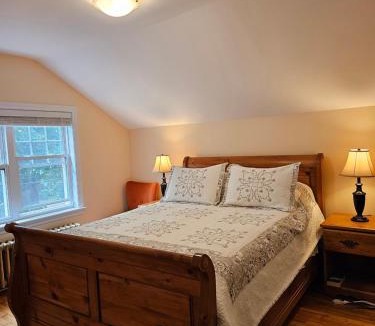 North End House | Comfy Stay - Close to Everything