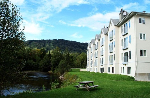 Stoneham Apartment | Condo 212 620 Chemin du Hibou by Les Chalets Alpins