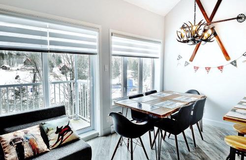 Stoneham Apartment | Condo 304 33 Chemin du Hameau by Les Chalets Alpins