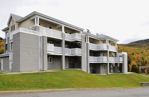 Stoneham Apartment | Condo 41 24 Chemin du Hameau by Les Chalets Alpins