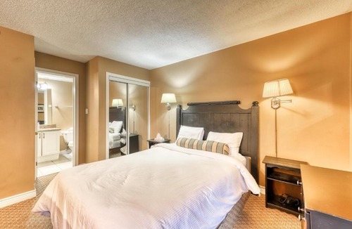 Craigleith Hotel | Condo 606 at North Creek Resort