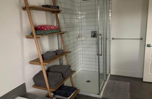 Saint-Romuald Apartment | Condo - La Suite