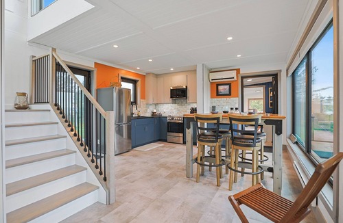 Oyster Bed House | Container by the Sea