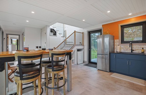 Oyster Bed House | Container by the Sea
