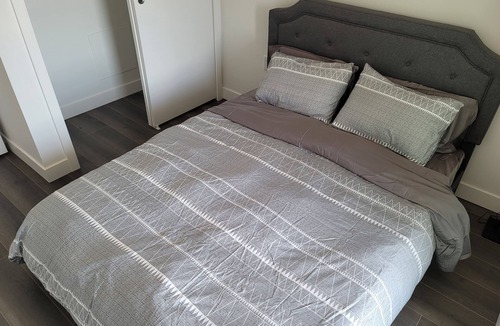 Sunset Condo | Contemporary & Pet-Friendly 1BR + Den Condo featuring a Charming Patio