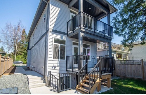 Mission Apartment | Contemporary two bedrooms lower level guest suite with luxury hot tub