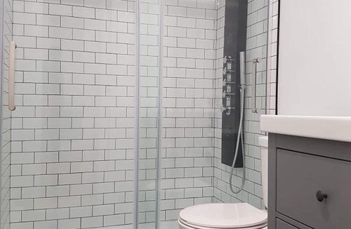 Mile End House | Continental Breakfast IlI Pet Friendly IlI Room A
