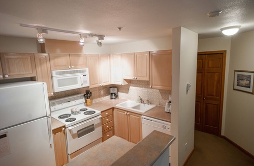 Village North Condo | Convenient Village Location, Free Parking & WiFi, Jet Tub, Ground Floor