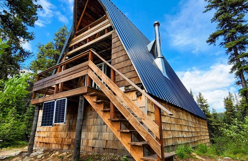 Stikine Region Ski Chalet | Cooks and Puppies Hideaway