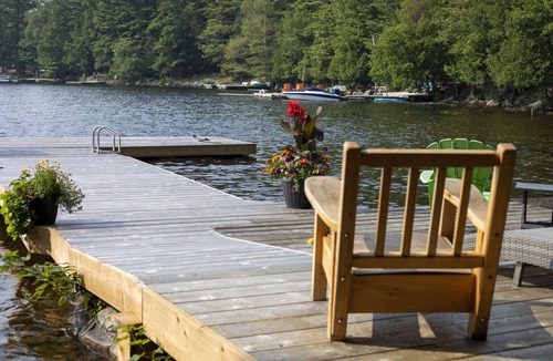 Muskoka Lakes Cottage | Cooper Bay Lakeside Escape – 322ft frontage, quiet, stunning west views!