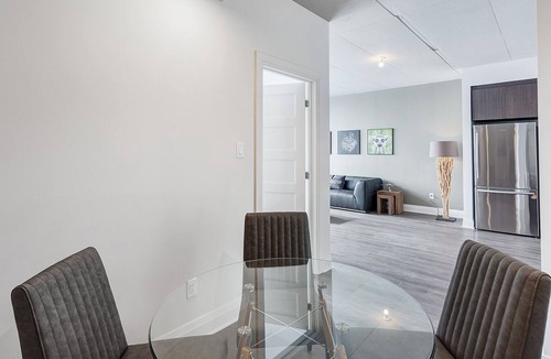 Laval Apartment | Corporate Stays | L'Equinoxe | Stunning 1BR
