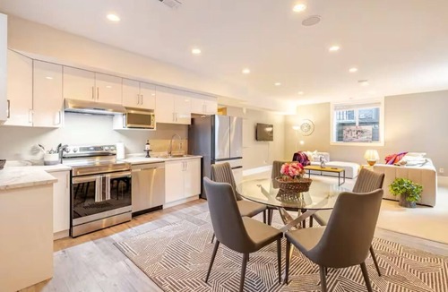 White Rock Apartment | Cosy family stay at East Beach in Whiterock