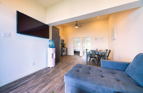 Wainfleet Cottage | Cottage 18: Lower-Level Beachfront Unit in 4-Plex