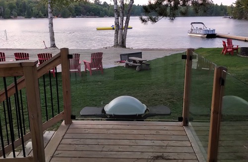 Scotia Cottage | Cottage 2 at Algonquin Woods cottage resort on beautiful Clear Lake