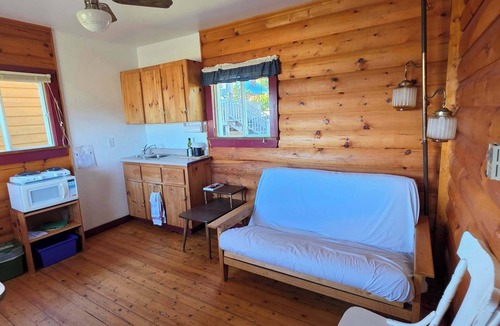 Hunts Point Cabin | Cottage # 6 Hunts Point Beach Cottages - 1 bedroom