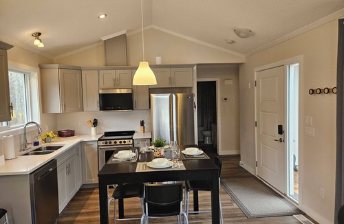 Central Alberta Cottage | Cottage A Little piece of Heaven
