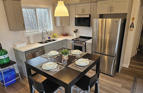 Central Alberta Cottage | Cottage A Little piece of Heaven