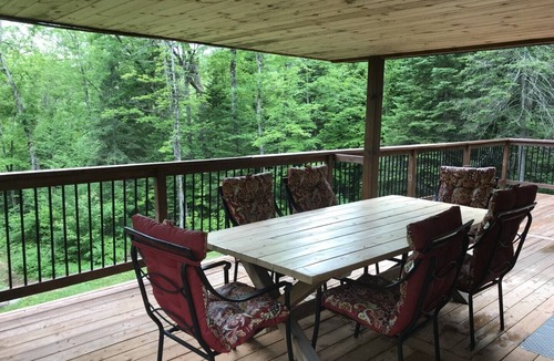St-Adolphe-d'Howard Cottage | Cottage in the Laurentians next to a stream and a lake - Exode au Ruisseau