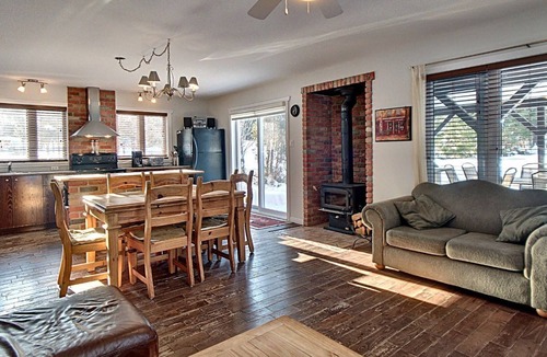 Memphremagog Regional County Municipality House | Cottage Country Paradise