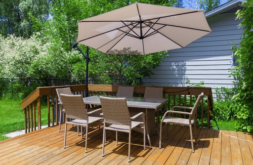 Alcona House | Cottage/Lake Simcoe/Innisfil/5 Bedrooms/10 Guests