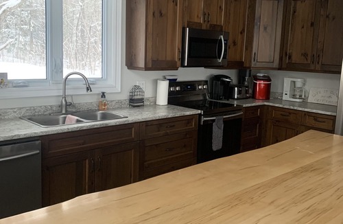 Severn Cottage | Cottage on quiet lake, great for swimming, fishing, boating