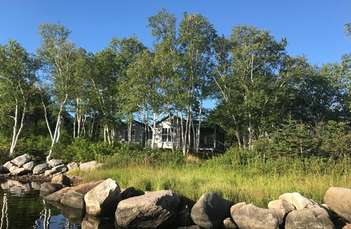 South Harbour Cottage | Cottage surrounded by splendor