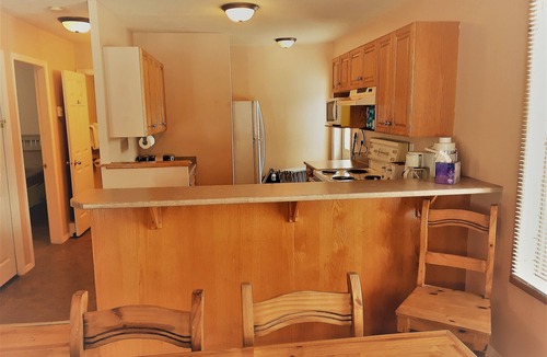 Clearwater House | Country Cabin in the wilderness at the entrance to Wells Gray Park