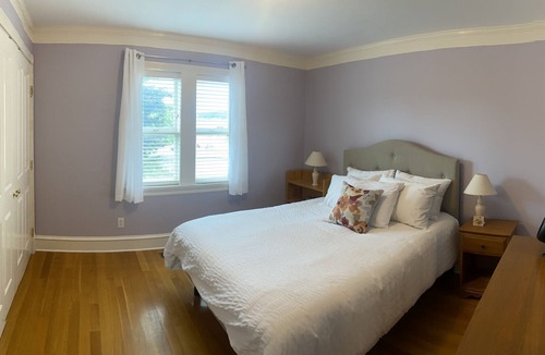 Central Saanich Other | Country Classic