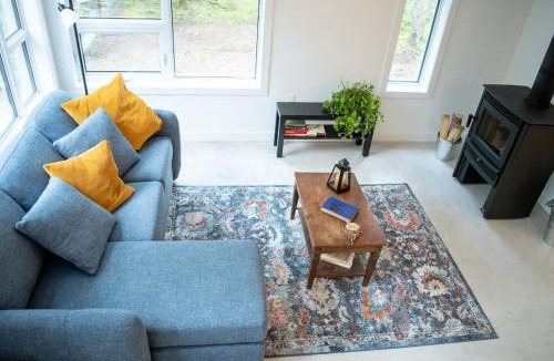 Sainte-Christine-d'Auvergne Ski Chalet | Country Comfort - Woods & RiverLa Sittelle