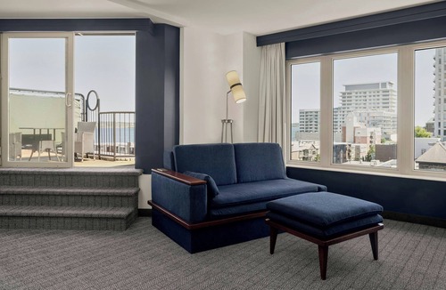 Downtown Halifax Hotel | Courtyard by Marriott Halifax Downtown