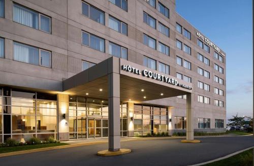 Saint-Laurent Hotel | Courtyard by Marriott Montreal Airport